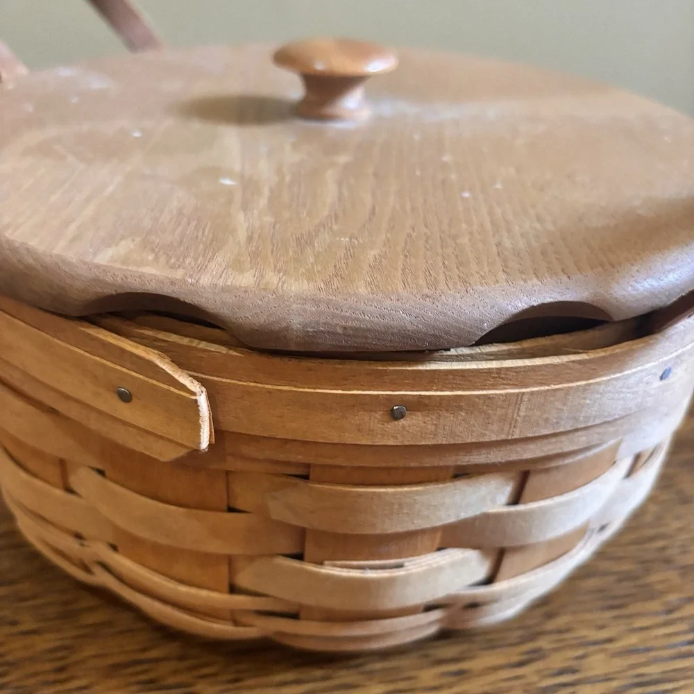 Longaberger Darning Basket 15504 Wood Lid Protector Leather Handles USA w/ Card